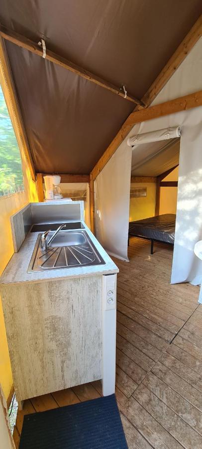 Camping Domaine Papillon Reyrevignes  エクステリア 写真